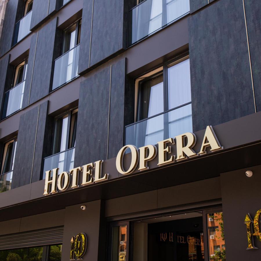 Hotel Opera พริสตีนา ภายนอก รูปภาพ